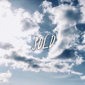 ☁️SOLD☁️
